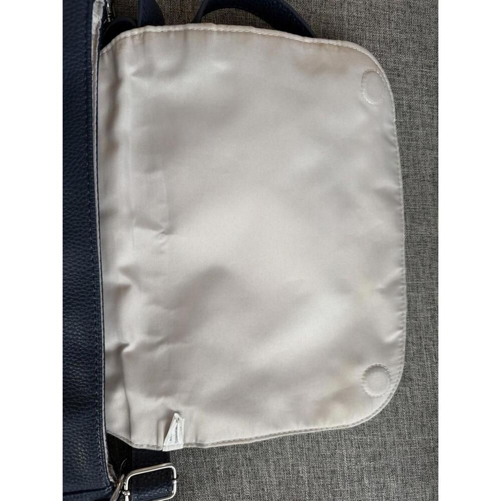 Thirty One Studio Classic Convertible Pebbled Crossbody With Fab Flourish Flap - Picture 5 of 9